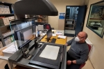 L’Arxiu Municipal incorpora un escàner zenital al seu equipament. 
