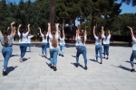 Cambrils celebra el Dia Internacional de la Dansa amb una coreografia enregistrada al Parc del Pinaret.